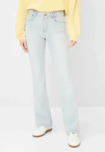 Стиль шакиры: джинсы-клеш Brax, Used Bleached Blue