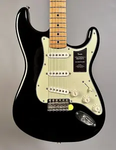 Fender Vintera II Limited Edition Road Worn '60s Stratocaster - черный