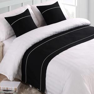 TTiiLoe Декоративная квадратная наволочка с потайной молнией Black