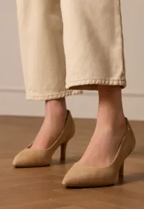 Классические каблуки Manfield, Beige