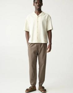 Брюки-джоггеры Pull&Bear из текстурированной ткани цвета хаки