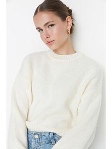 Пуловер trendyol, кремовый