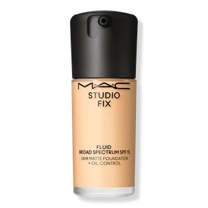 Тональный крем Studio Fix Fluid SPF15 с матирующим эффектом и контролем жирности кожи на 24 часа. MAC, NC13 (fair beige with golden undertone for fair skin)