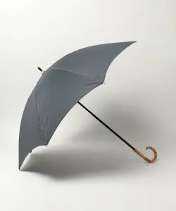 Прочный длинный зонт, подходящий как для дождя, так и для солнца.