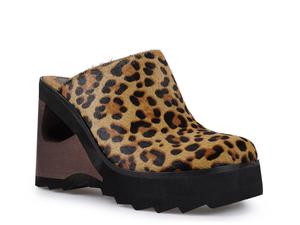 Сабо Candie's Nichola Wedge Clog, Tan/Black Leopard Print Calf Hair