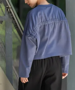 Хлопковый трикотажный пуловер с присборенной спинкой.