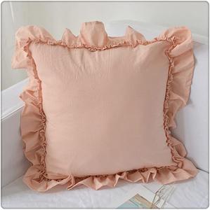 DUYHBAWRS Декоративная наволочка Lumabr Black-JoJo's Bizarre Adventure с кружевом и рюшами Black-jojo's Bizarre Adventure1