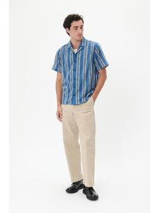 Рубашка Maklampo с длинными рукавами, прямого кроя, темно-синего цвета. Matinique