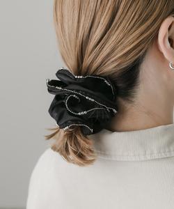 Атласная резинка для волос «Цепочка» Smelly, цвет Black And Other Colors