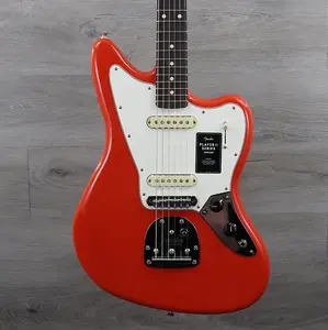 Fender Player II Jaguar кораллово-красный