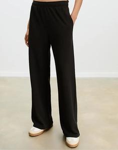 Широкие брюки-джоггеры Stradivarius черного цвета