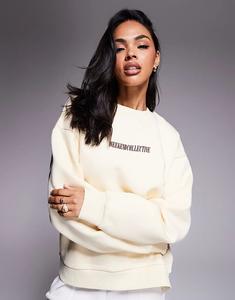 Свободный свитшот Weekend Collective цвета пахты с логотипом на спине