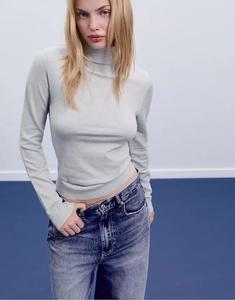 Водолазка Stradivarius Basic в сером меланжевом цвете