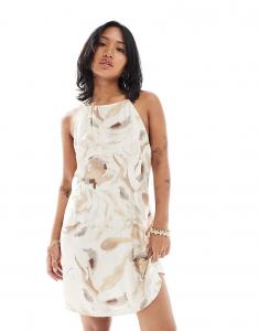 Мини-платье Vero Moda Petite с высоким воротом и бретельками, с нейтральным мраморным принтом