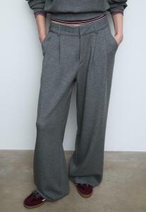 Брюки Stradivarius SOFT-TOUCH SMART, Dark Grey