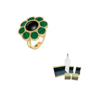 Van Cleef & Arpels 18K Gold, Onyx кольца женские Gold/Green