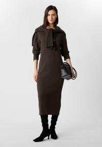 Платье comma Jumper dress, Dunkelbraun/Brown