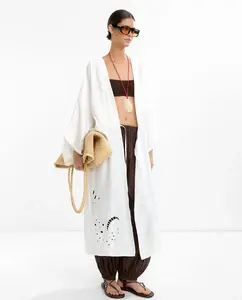 Женское длинное кимоно с ажурной вышивкой Parfois, белый