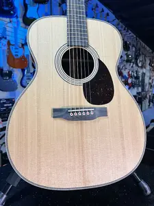 Новая гитара Martin OM-28 Modern Deluxe, цвет Natural, футляр Martin Hardcase, авторизованный дилер, $525