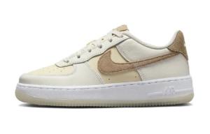 Кроссовки для скейтбординга Nike Air Force 1 Kids, Beige