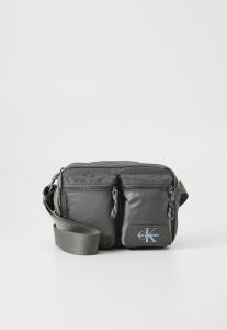 Сумка через плечо TECH UTILITY CAMERA BAG Calvin Klein Jeans, серый