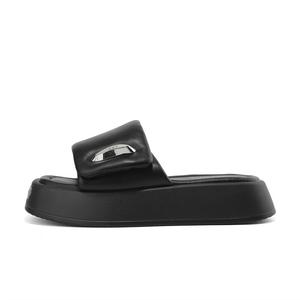 Шлепанцы и сланцы DAPHNE Slide Slippers Women's, бежевый