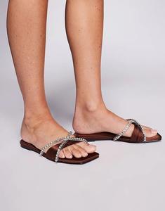 Сандалии на плоской подошве SIMMI Shoes Astana шоколадного цвета с атласными стразами