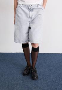 Шорты Carhartt WIP BRANDON SINGLE KNEE , Black Chalk Wash/Grey