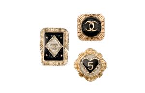 CHANEL Броши Women's Gold