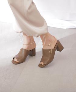 ◇Сандалии на щиколотке