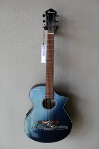 Новая акустико-электрическая гитара Ibanez AEWC32FM с тонким корпусом - Indigo Sunset Fade