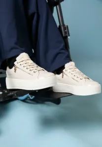 Тренеры Anna Field, Beige