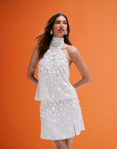 Топ-халтер из льняной смеси кремового цвета с имитацией ракушки и отделкой пайетками Asos Design