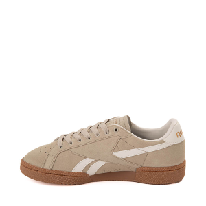 Кроссовки Womens Reebok Club C Grounds UK Athletic Shoe, цвет Beige/Chalk/Gum