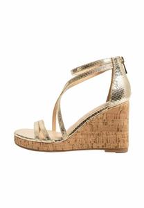 Босоножки на платформе REGULAR FIT - MULTI STRAP - Wedge sandals Lipsy, золотой