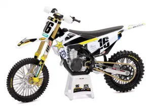 Модель Rockstar Husqvarna Зака Осборна 2020 года в масштабе 1:12 New Ray Toys