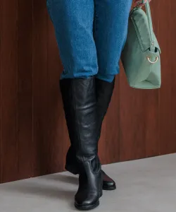 Высокие кожаные сапоги с широким голенищем Suite, цвет Black [005]