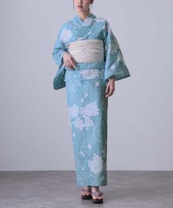 Удобный в ношении, двухкомпонентный комплект юката для взрослых, включающий пояс оби. Стильный, ретро, с возможностью выбора пояса оби. Подходит для женщин старше 40 лет.