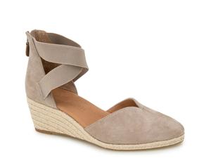 Сандалии Gentle Souls by Kenneth Cole Orya Wedge Sandal, Mushroom Grey
