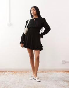 Мини-платье Reclaimed Vintage с присборенной талией и оборками черного цвета