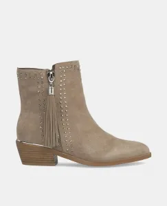 Женские кожаные ботильоны с заклепками Alma en Pena, бежевый