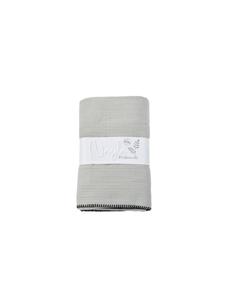 Найла бросает камень Cats Collection, Stone