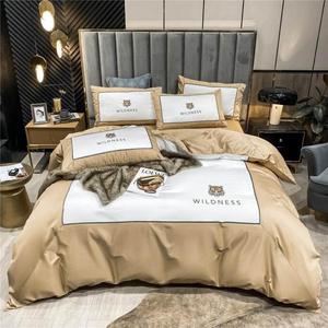 FGDSEEEKJUFHH Комплект постельного белья из стеганого хлопка в технике пэчворк с вышивкой красного и синего цветов