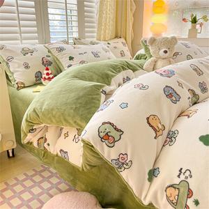 Yalu Пододеяльник 150х200 см, молочный вельвет, утолщенный, цвет Little Dinosaur - Rice