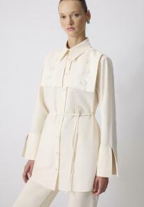 Блузка на пуговицах FLOWER Touché Privé, кремовый