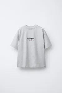 Удобная футболка с надписью Zara, серый