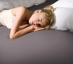 Простыня на резинке Bella Donna Premium Alto, цвет аметист, размер 140x190-160x220 см Formesse