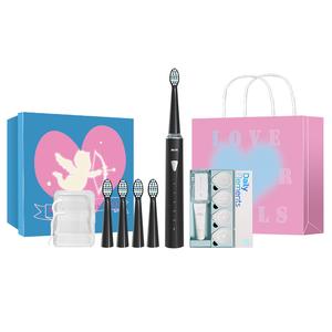 Электрическая зубная щетка AUX