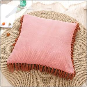 ZUIAI Декоративная наволочка с кисточками из хлопка ручной работы Rose Red