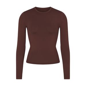 Футболка с длинным рукавом SKIMS Soft Smoothing Seamless, цвет Cocoa